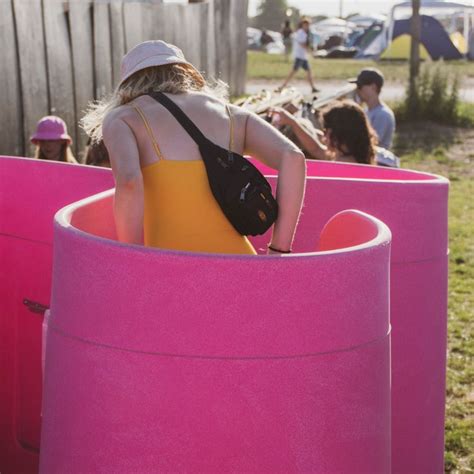 outdoor female urinal